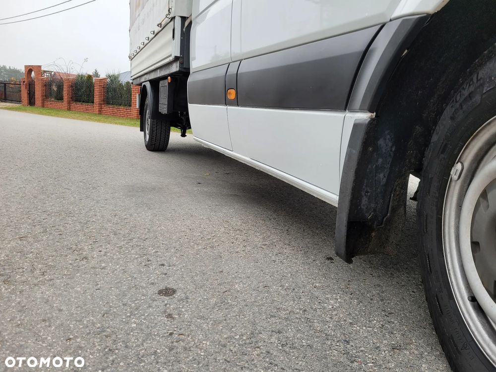 Mercedes-Benz Sprinter - 8