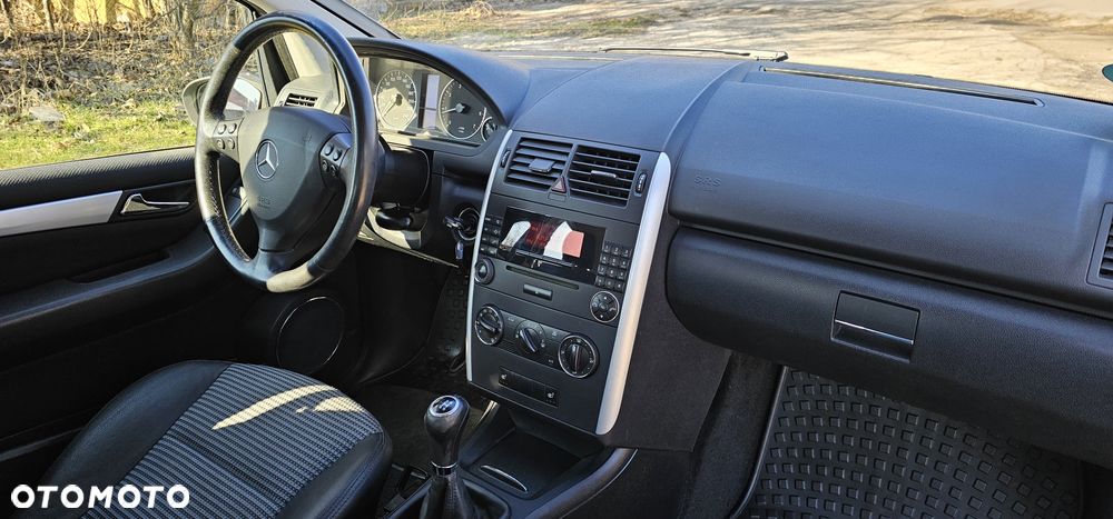 Mercedes-Benz Klasa A 150 Avantgarde Edition 10 - 14