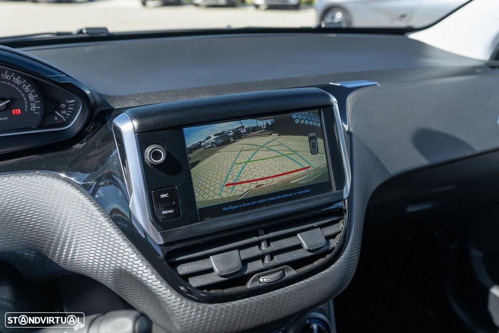 Peugeot 2008 1.2 PureTech Style - 18