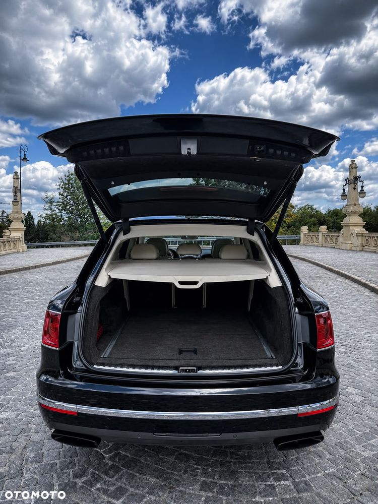 Bentley Bentayga - 11