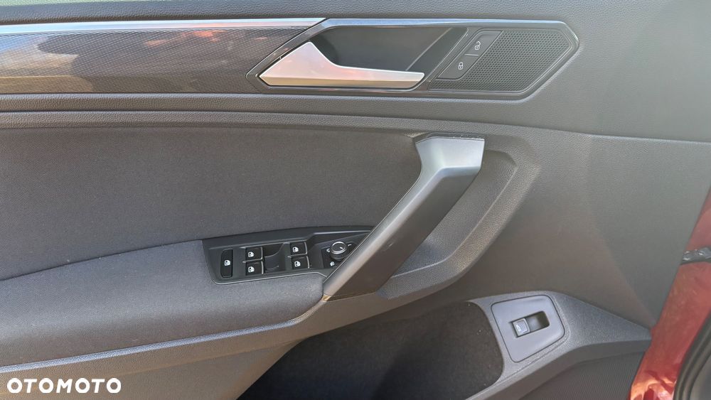 Volkswagen Tiguan - 23