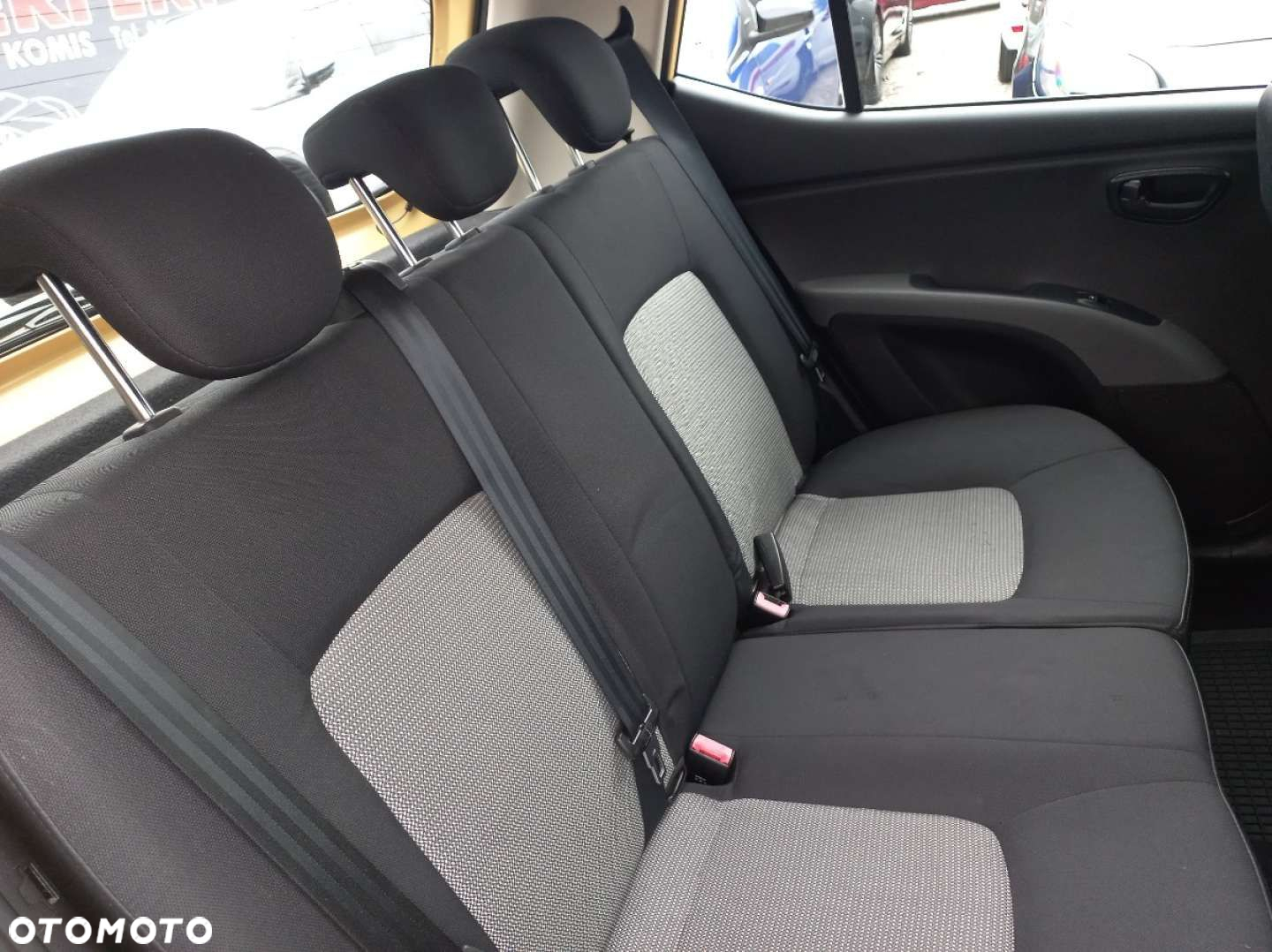 Hyundai i10 - 16