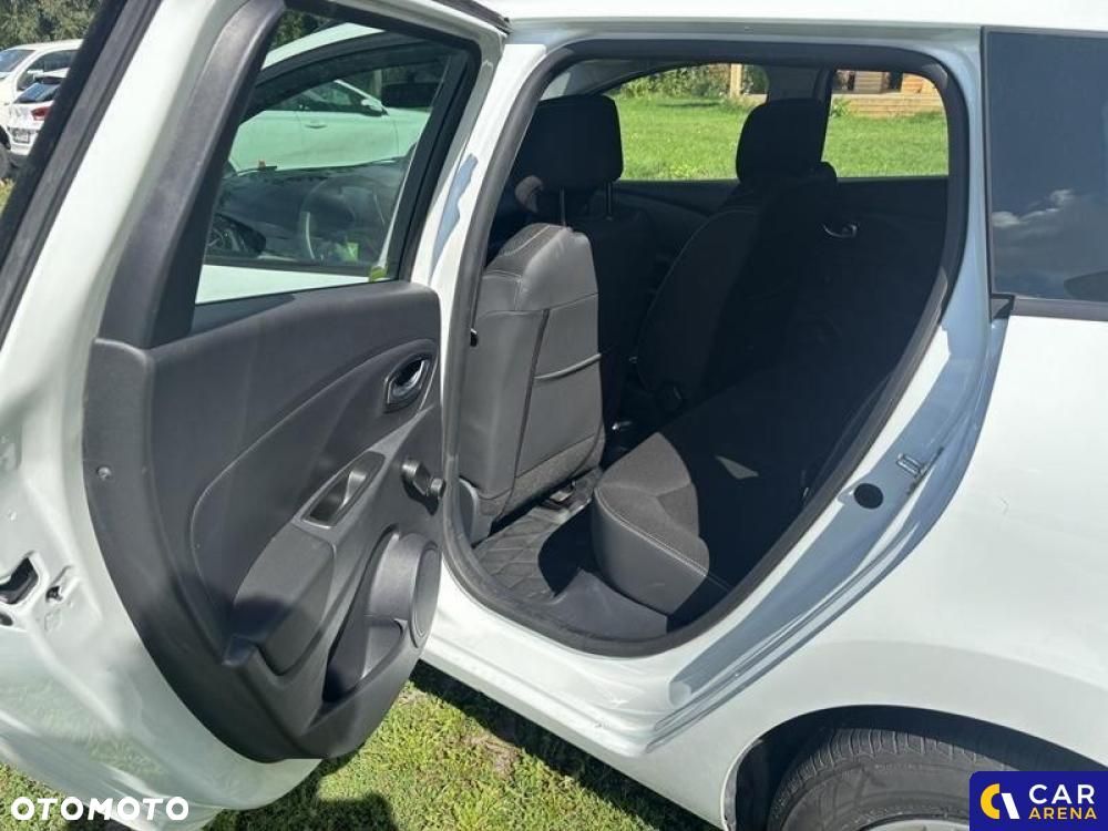 Renault Clio - 17