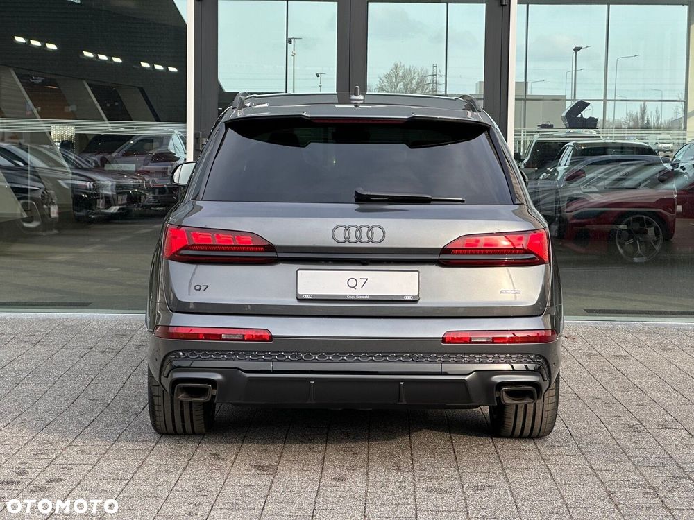 Audi Q7 - 7