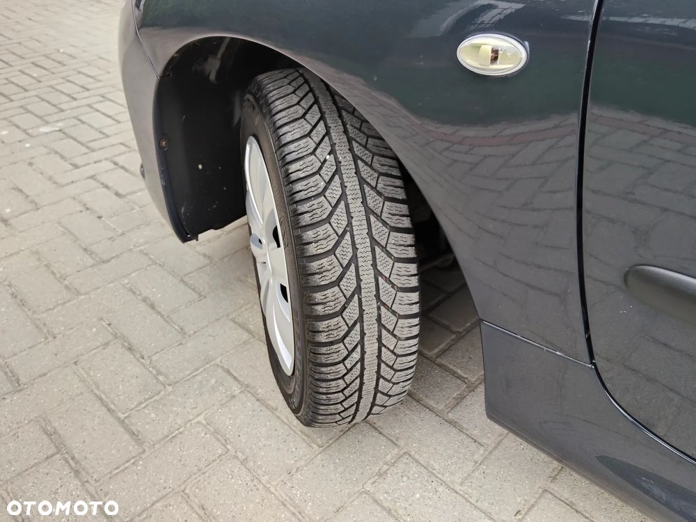 Peugeot 206 plus 75 - 15