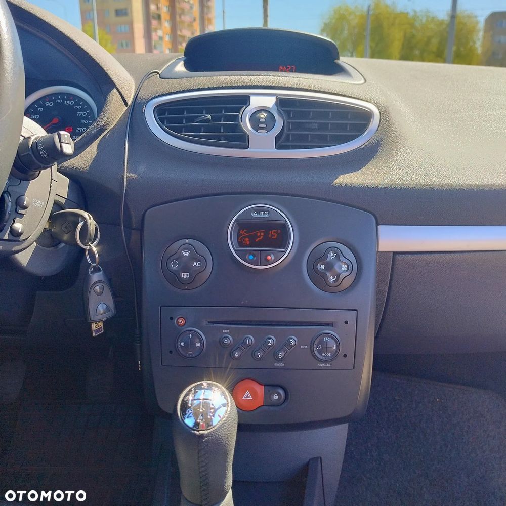 Renault Clio - 14
