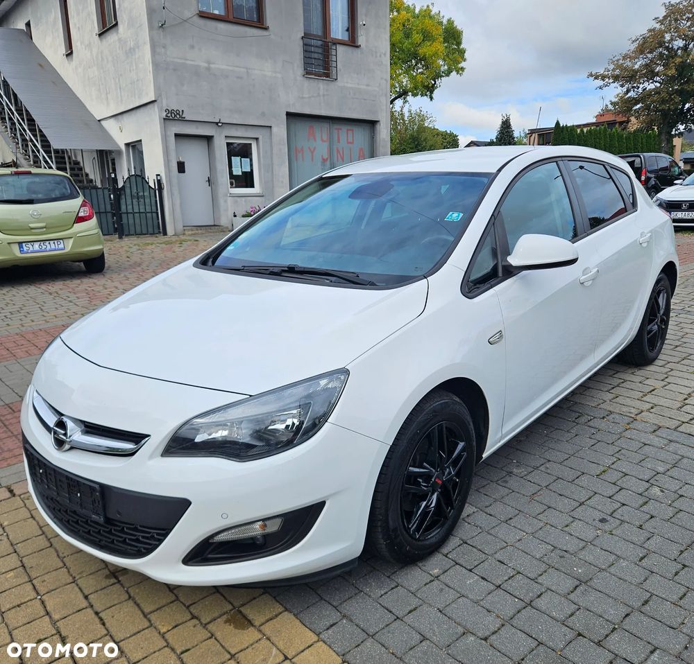 Opel Astra IV 1.4 T Cosmo S&S EU6 - 1