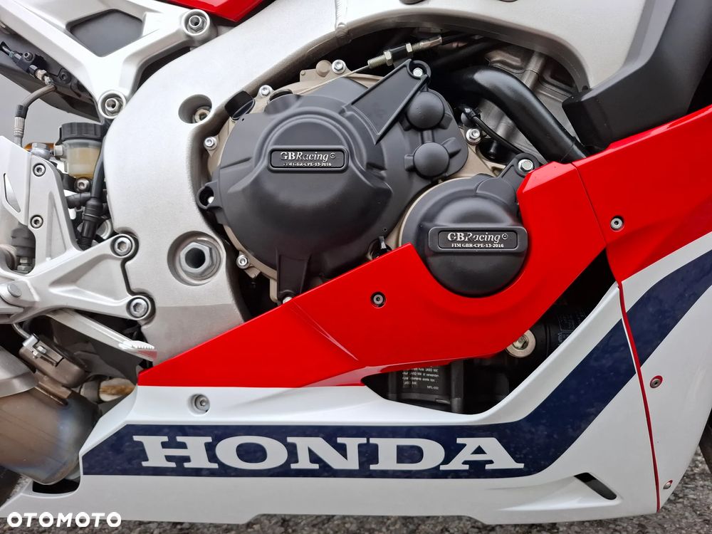 Honda CBR - 16
