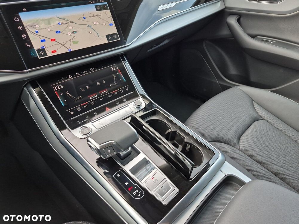 Audi Q8 - 27
