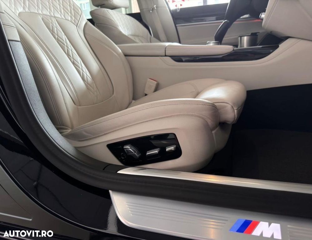 BMW Seria 7 745e - 14