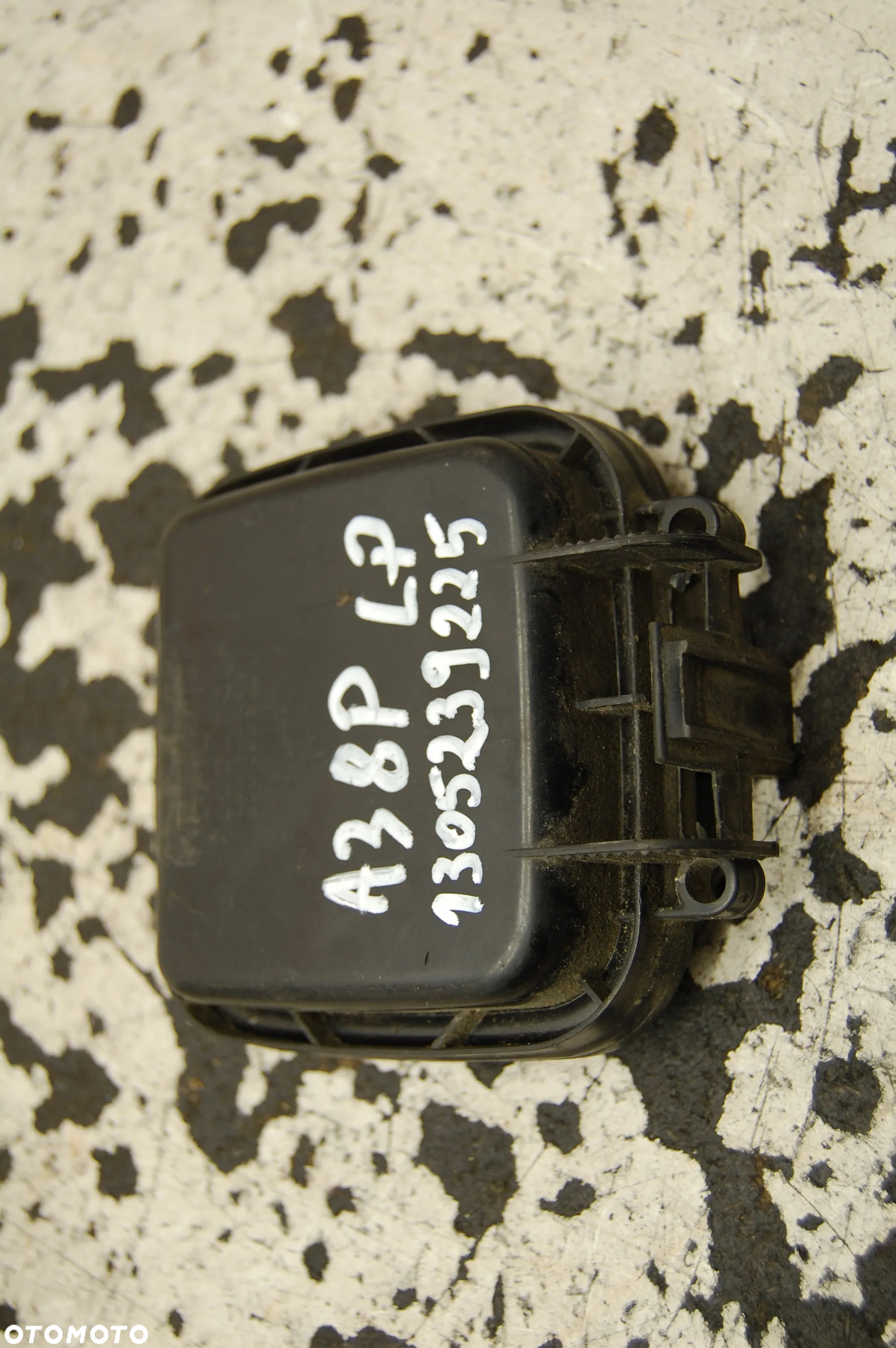 OSŁONA ZAŚLEPKA LAMPY PRZÓD PRZEDNIA LEWA PRAWA AUDI A3 8P 1305239225 - 4