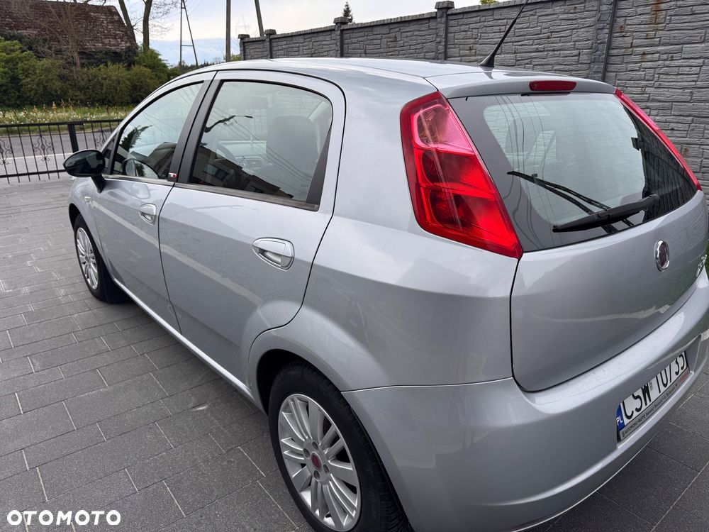 Fiat Grande Punto - 8