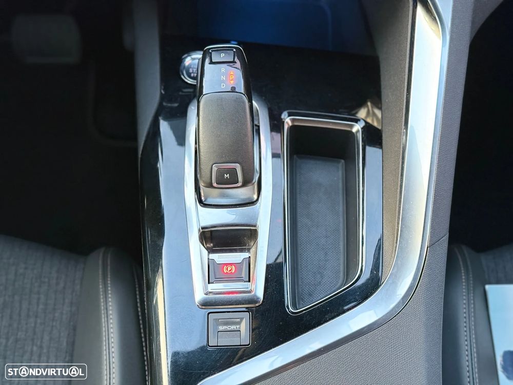Peugeot 3008 1.2 PureTech GT Line EAT8 - 9