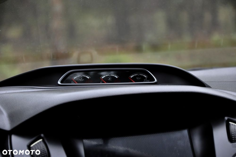 Ford Focus 2.0 EcoBoost ST mit Leder-Sport-Paket - 32