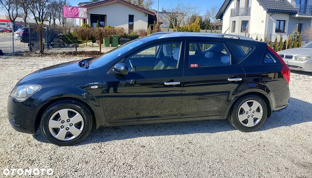 Kia Ceed - 5