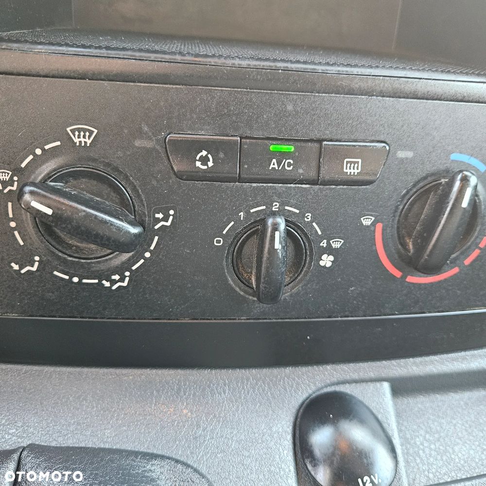 Peugeot Expert - 23