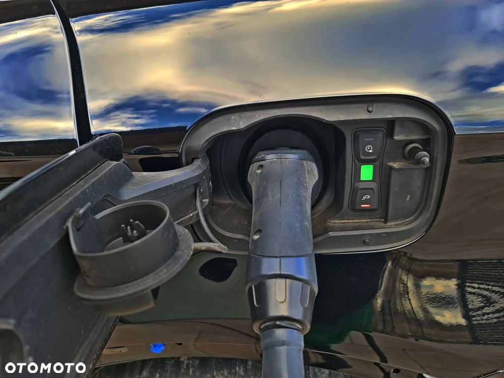 Audi Q5 55 TFSIe quattro S tronic S line - 11