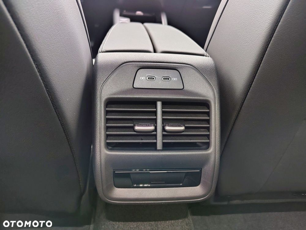 Volkswagen Passat - 22