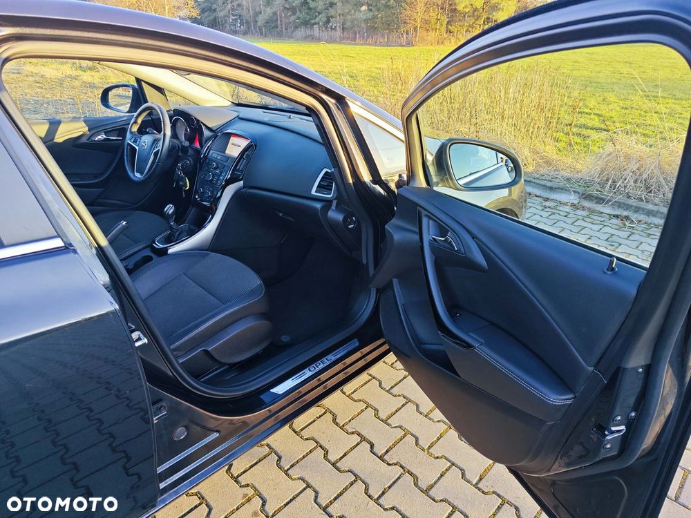 Opel Astra 1.4 Turbo Cosmo - 13
