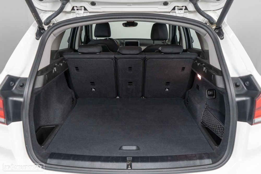 BMW X1 25 e xDrive Corporate Edition - 15