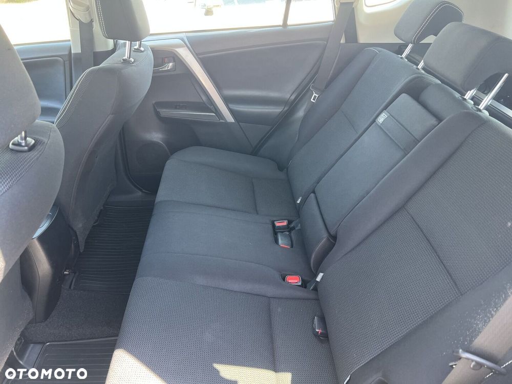 Toyota RAV4 Hybrid Premium 4x2 - 13