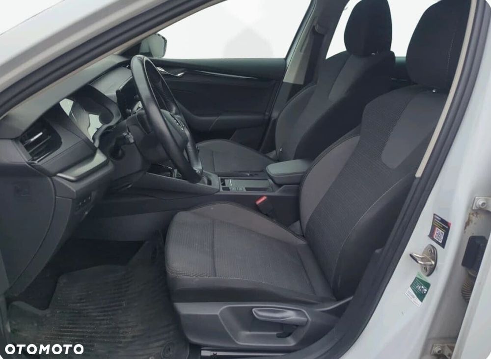 Skoda Octavia 1.5 TSI ACT Ambition - 3