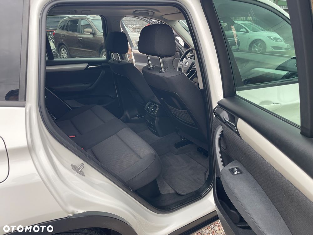 BMW X3 sDrive18d Advantage - 10