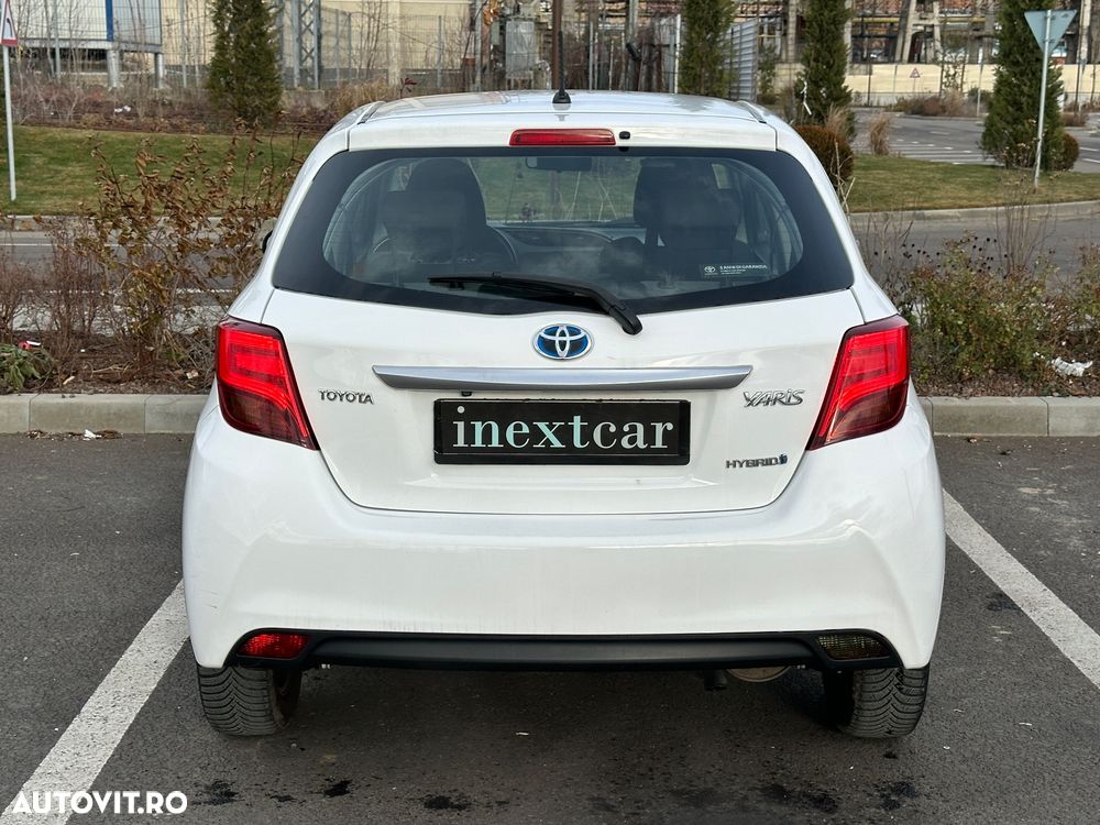 Toyota Yaris 1.5 VVT-i HSD Luna - 5