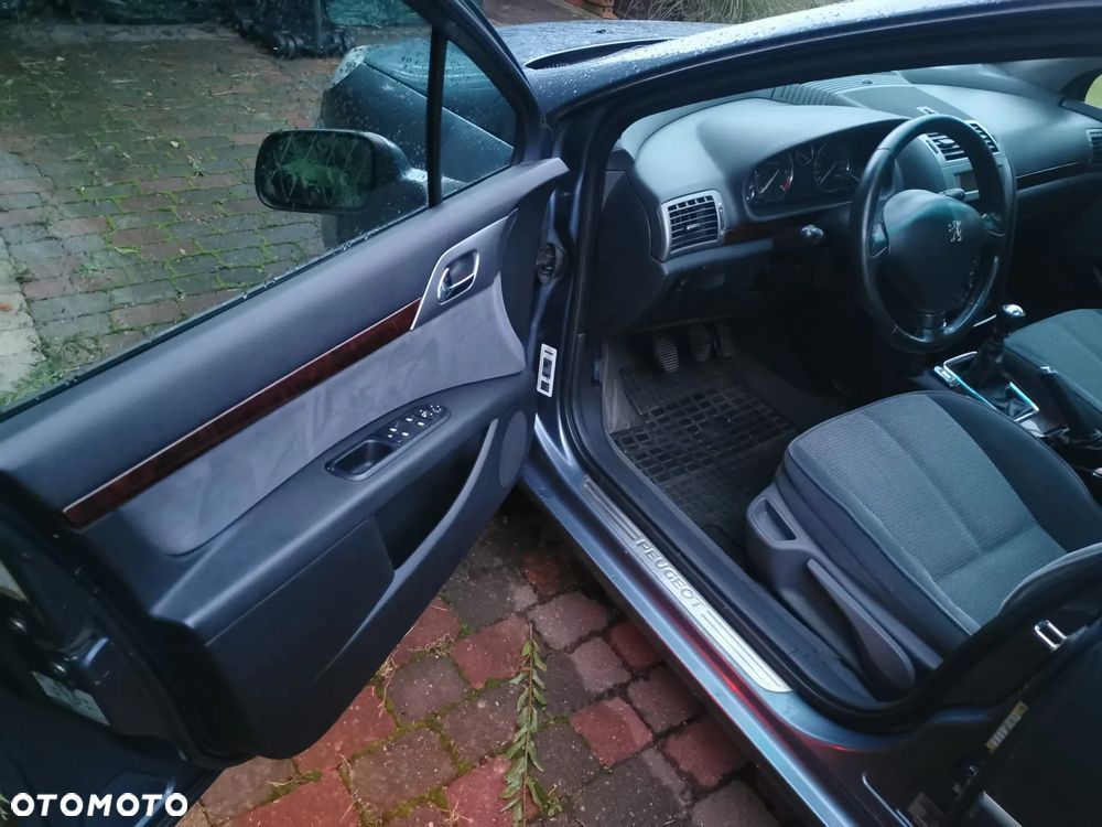 Peugeot 407 2.0 HDI Intense - 18