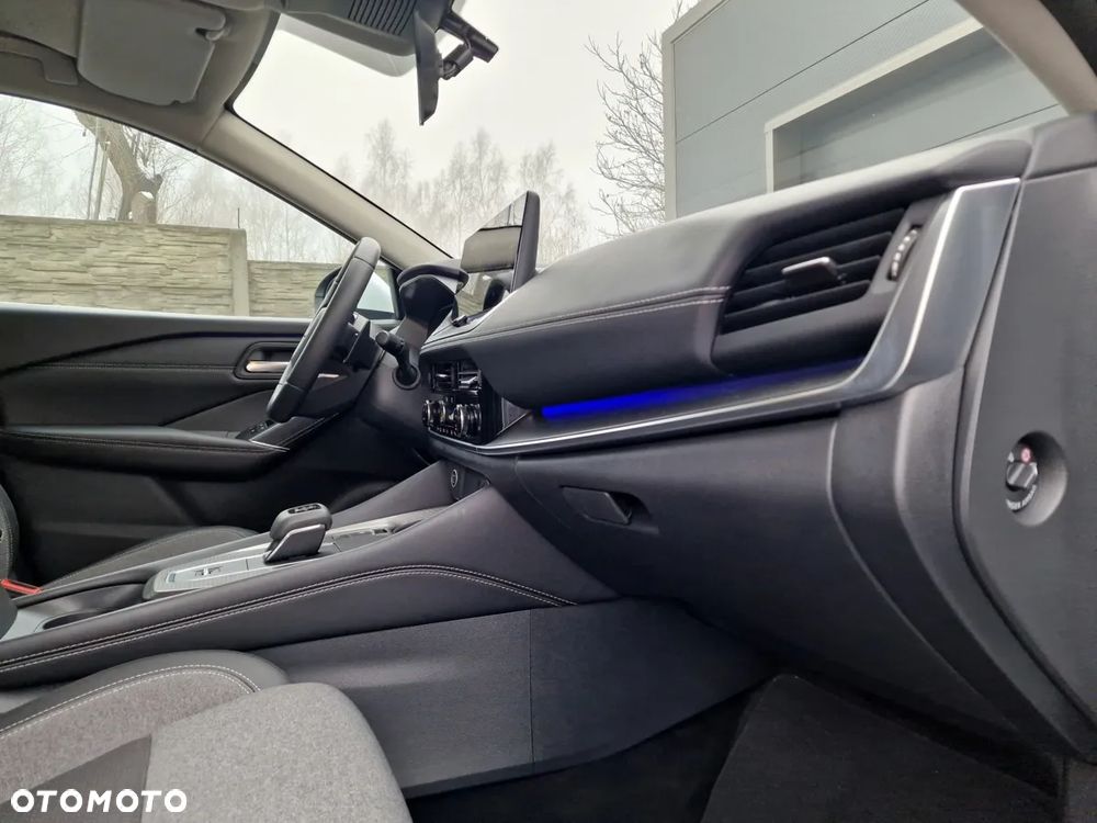 Nissan Qashqai 1.3 DIG-T MHEV Xtronic N-Connecta - 24