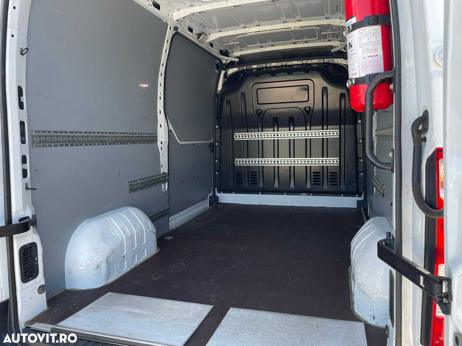 Renault Master LIFT SPATE USA DUBLA LATERALA - 28