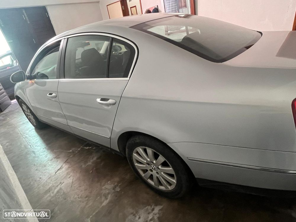 VW Passat 2.0 TDI Edition Confort. DSG - 3