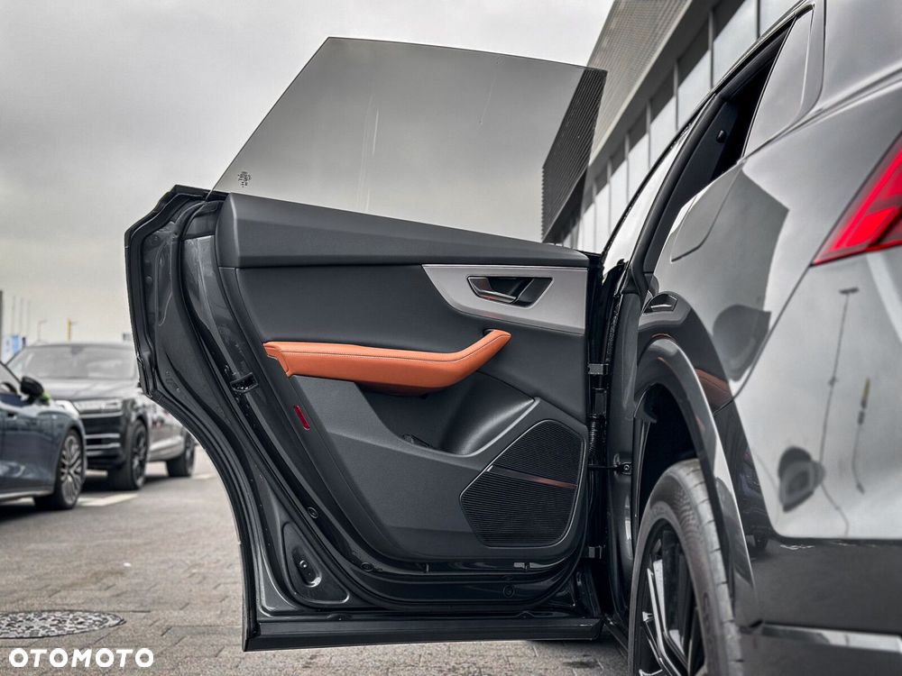 Audi Q8 - 37