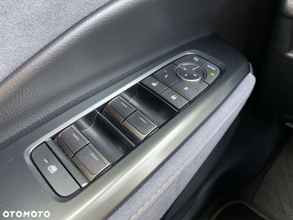 Lexus LBX 1.5 Hybrid Cool - 27