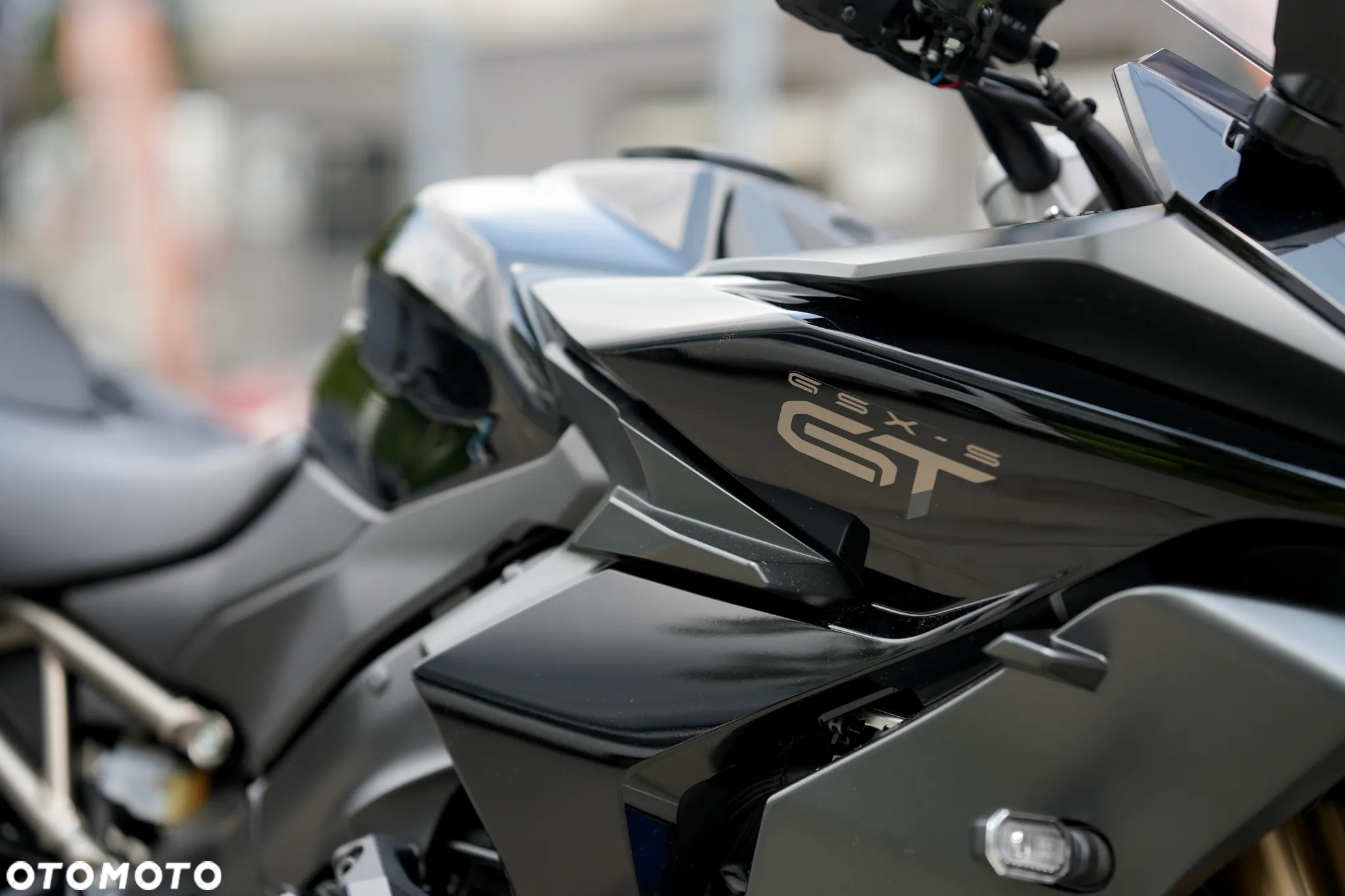 Suzuki GSX 1000 - 6