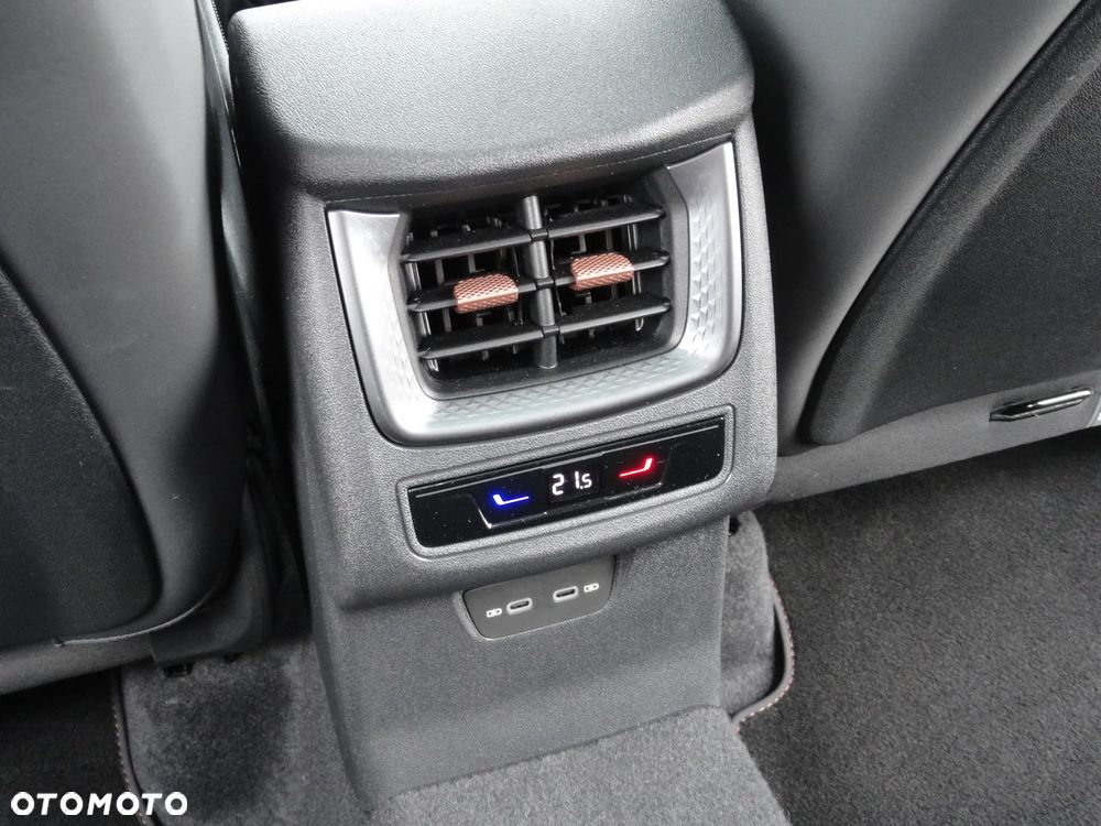 Cupra Terramar 2.0 TSI 4Drive DSG VZ - 14