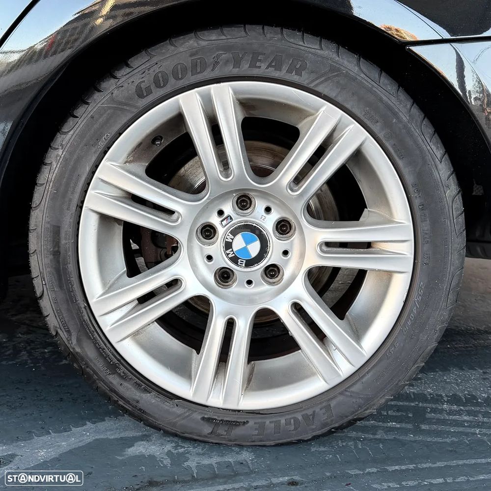 BMW 320 d Pack M - 15