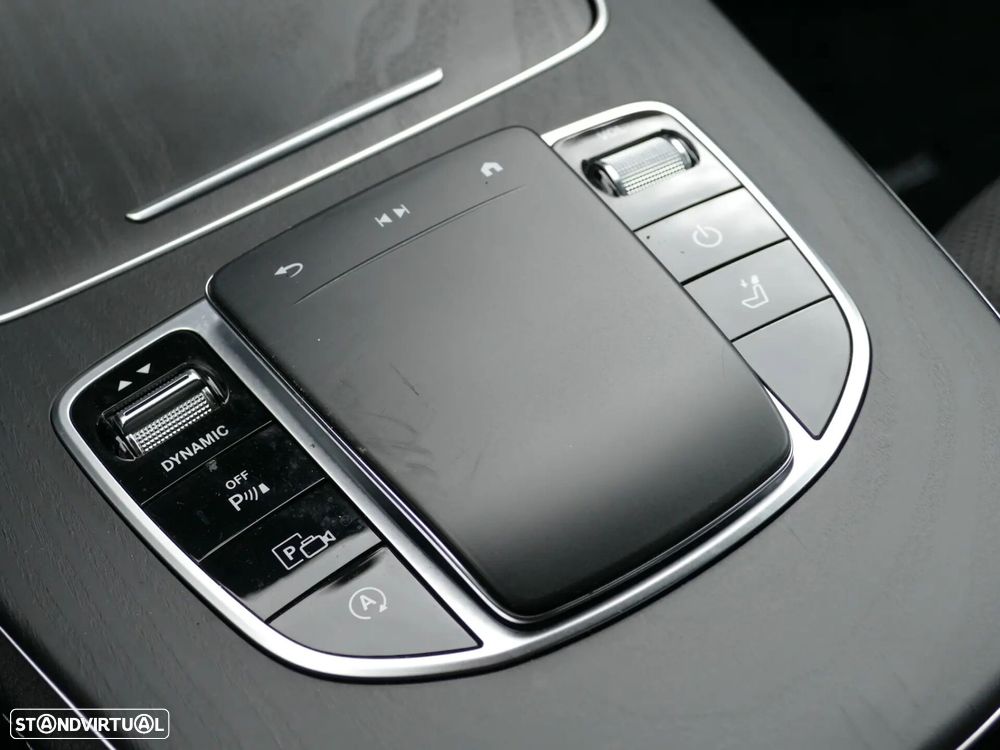 Mercedes-Benz E 220 d Avantgarde 7L - 24