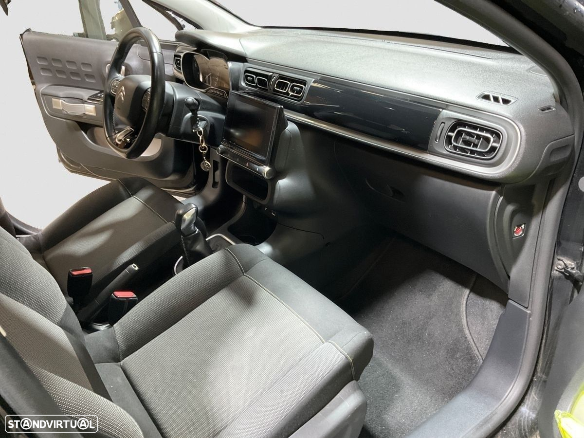 Citroën C3 1.2 PureTech Shine - 4