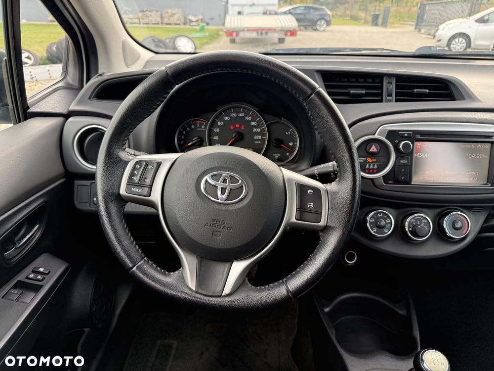 Toyota Yaris 1.0 VVT-i Life - 26