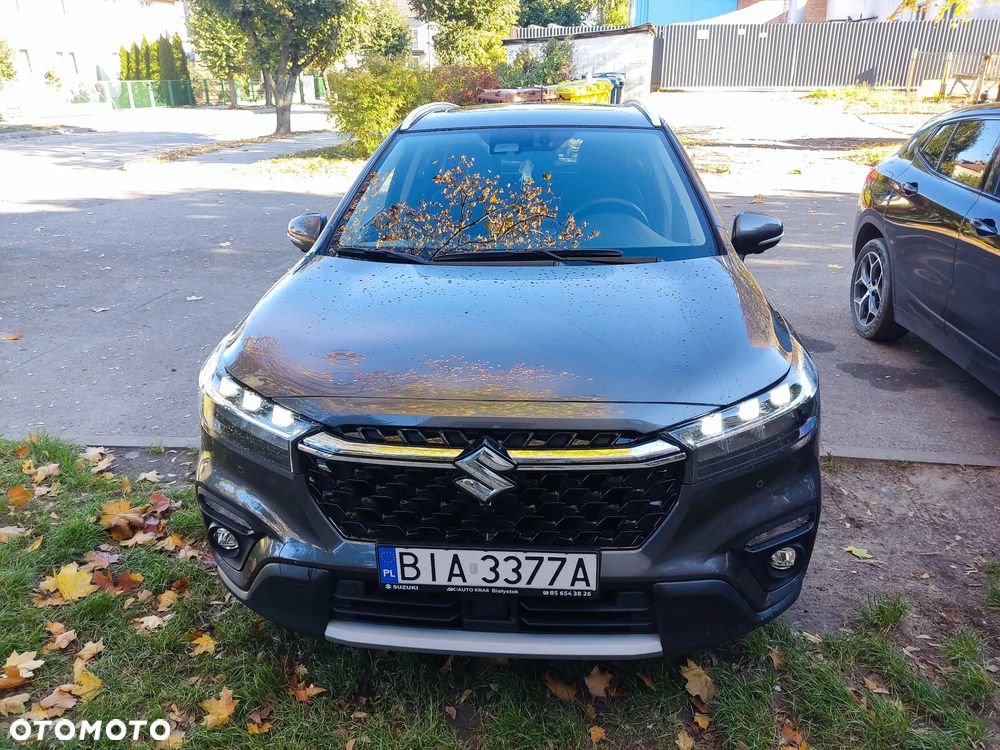 Suzuki SX4 S-Cross 1.5 DualJet Hybrid Elegance Sun 4WD AGS - 4