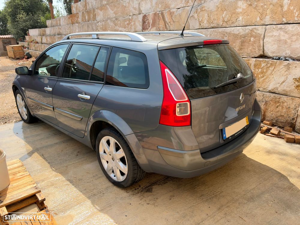Renault Mégane Break 1.5 dCi Dynamique - 4