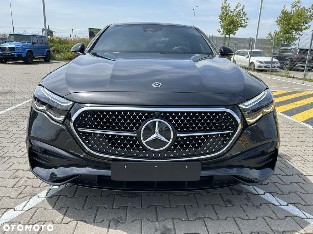 Mercedes-Benz Klasa E 300 PHEV 4-Matic AMG 9G-Tronic - 2