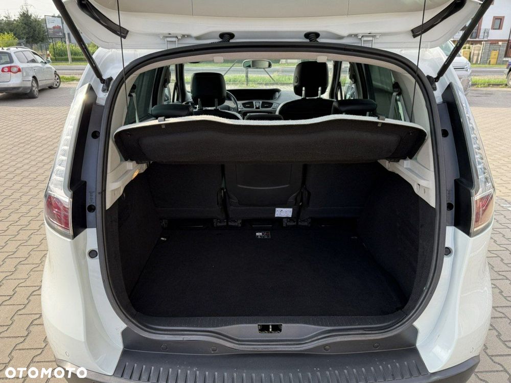Renault Scenic 1.6 dCi Bose - 26