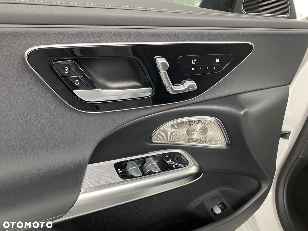 Mercedes-Benz Klasa E - 8