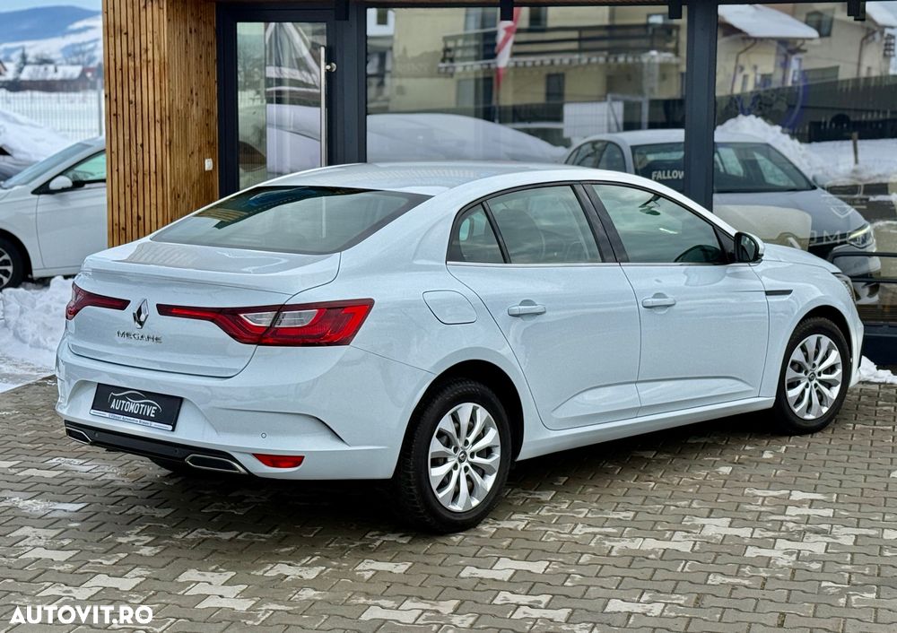 Renault Megane TCe 140 GPF EDC ZEN - 16