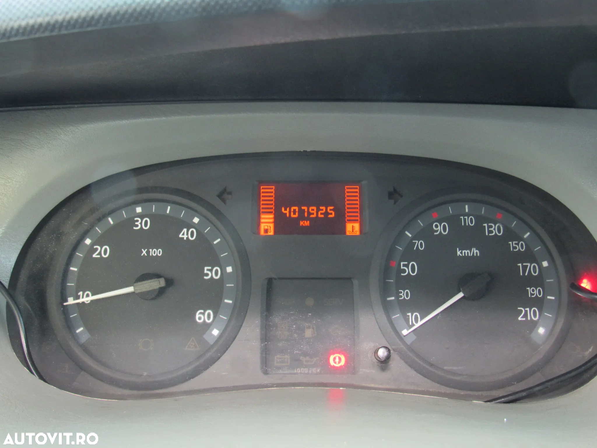 Renault Trafic 1.9 dCi L2H1 - 16