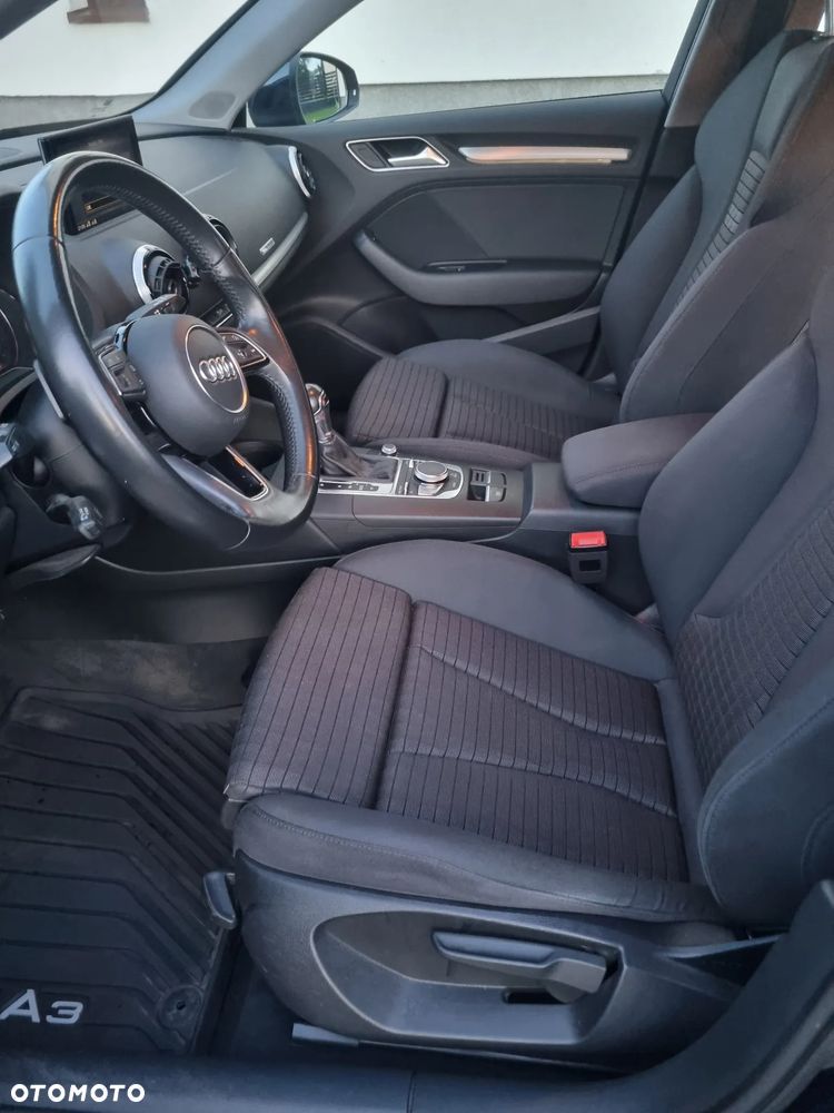 Audi A3 Sportback 1.6 TDI S tronic - 11