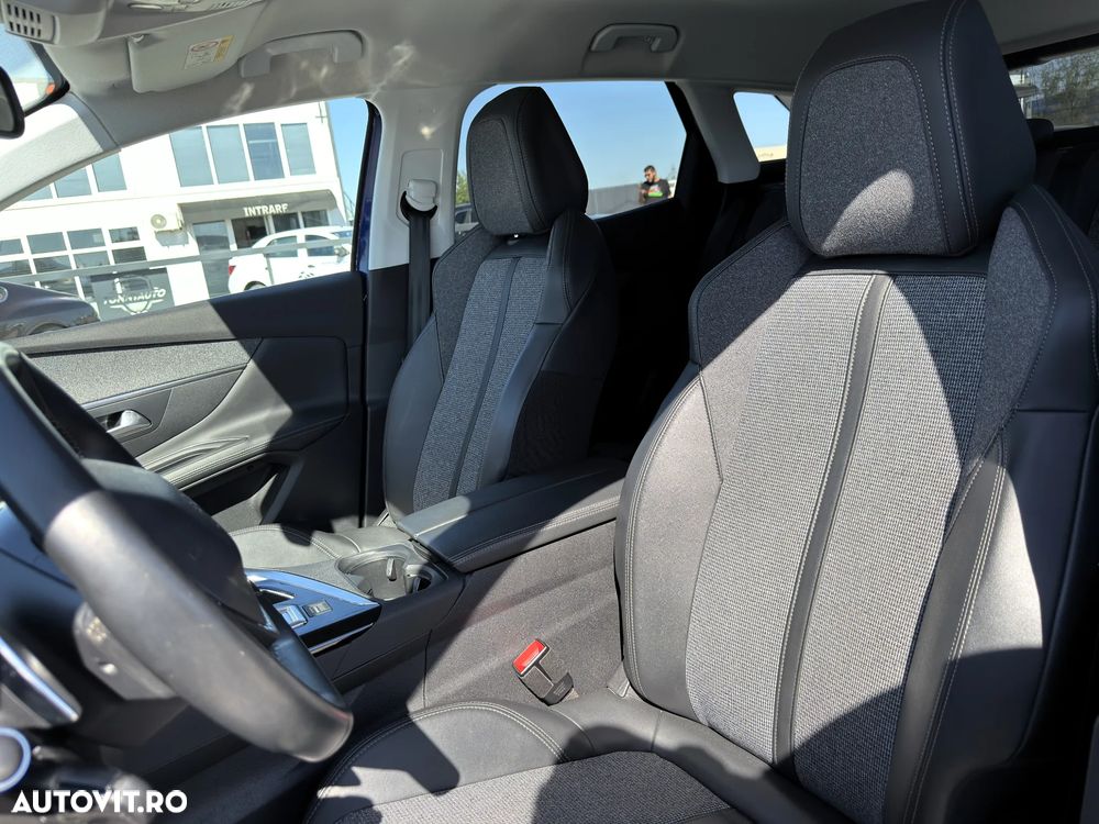 Peugeot 3008 PureTech 130 Stop & Start GPF EAT8 Active Business-Paket - 21