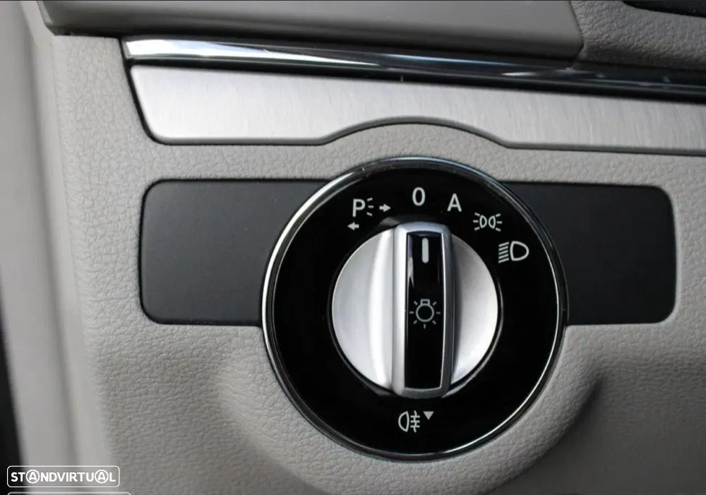 Mercedes-Benz E 250 CGi Elegance BlueEfficiency - 13